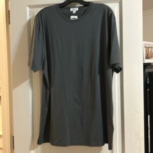 Sunspel Men’s XXL cotton t shirt in dark green.